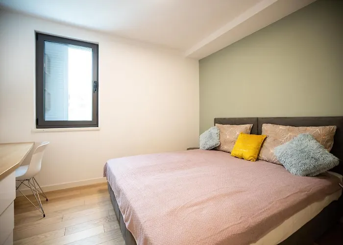 Sopic Luxury Apartment With Private Whirlpool